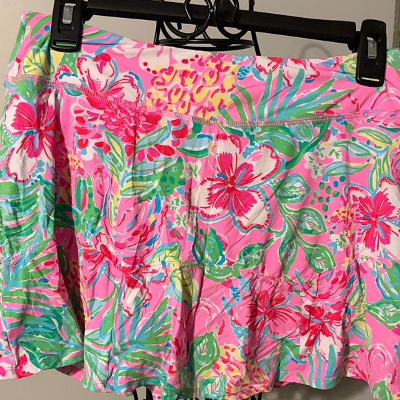 Lilly Pulitzer Pink & Green Floral Corrine Skort size medium journey to jungle - Picture 3 of 7